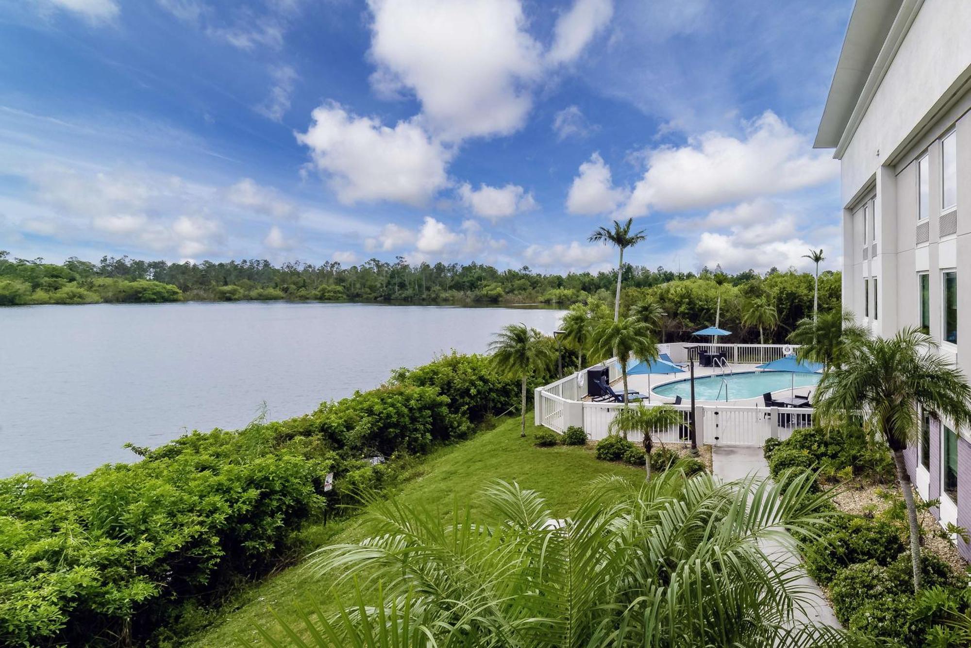 Hampton Inn Port Charlotte Ngoại thất bức ảnh